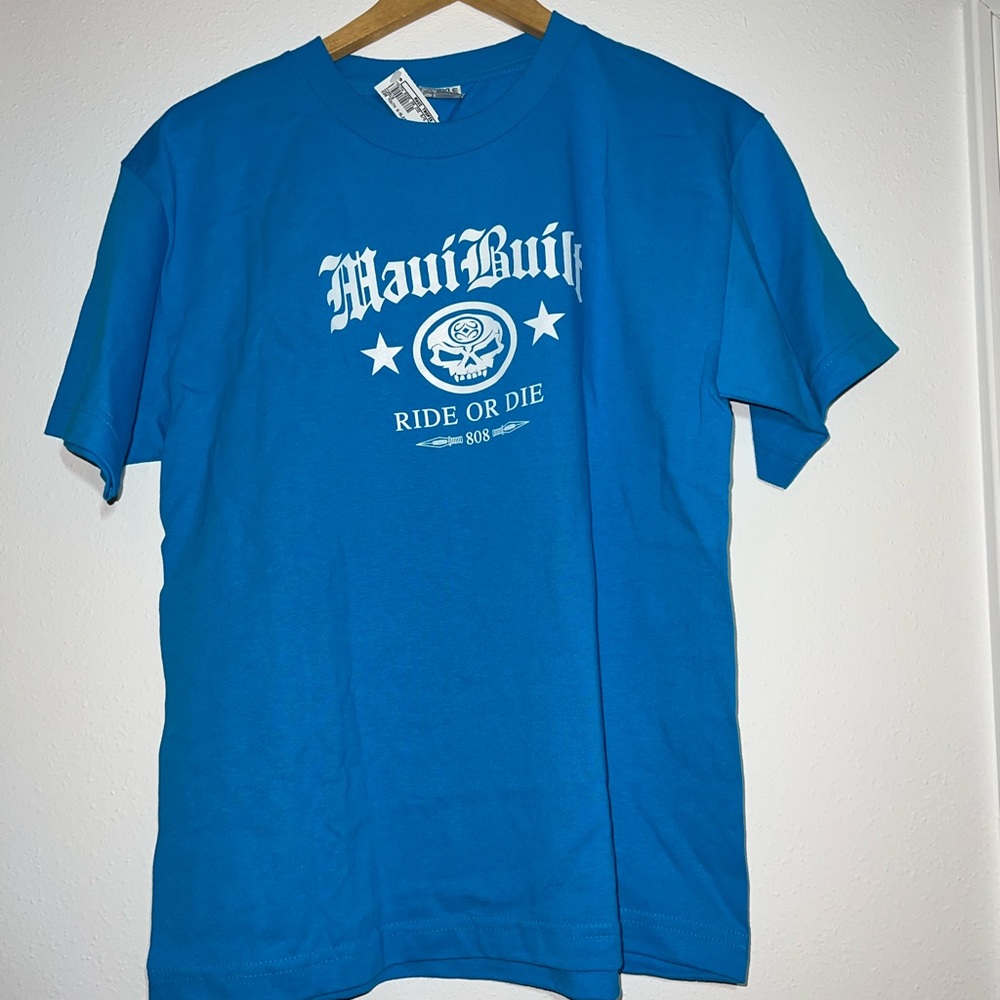 Maui Built t-shirt. Youth xl. New with tags